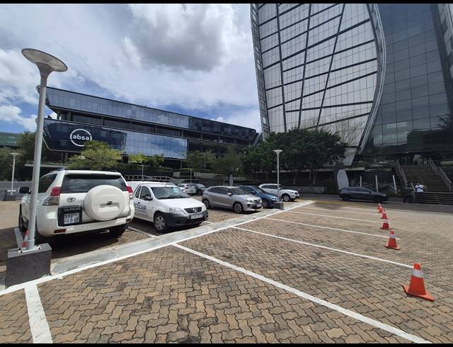 1,753M² OFFICE TO LET IN SANDTON CENTRAL
